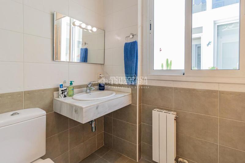 Foto 55f9c5de-520f-4a3b-85ed-c3ed7248a487. Casa pareada casa en venta en Centre - Estació Sant Cugat del Vallès