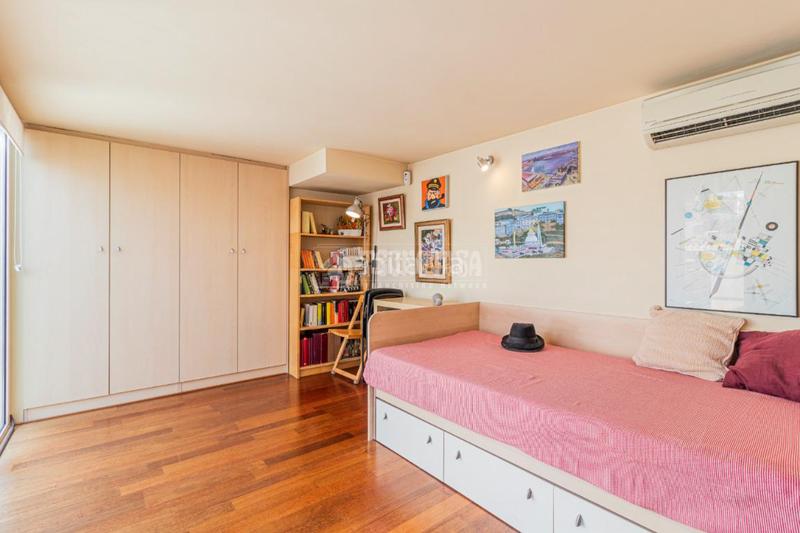 Foto c6c65957-427a-48f0-a6bf-a4f6d5c3d725. Casa pareada casa en venta en Centre - Estació Sant Cugat del Vallès