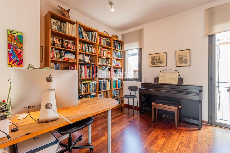 Foto c9b61f3a-90d8-4bf3-994c-d67876b46c83. Casa pareada casa en venta en Centre - Estació Sant Cugat del Vallès