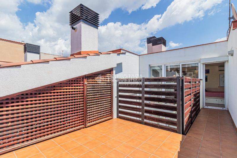 Foto d19c813e-fb2c-4050-8bb8-579efa19f1c5. Casa pareada casa en venta en Centre - Estació Sant Cugat del Vallès