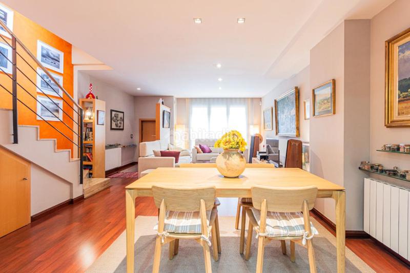 Foto e824492c-3be3-497d-b96d-ebcdf88a6abe. Casa pareada casa en venta en Centre - Estació Sant Cugat del Vallès