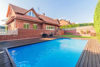 Haus in Mira-sol. Casa en venta en sant cugat del vallès