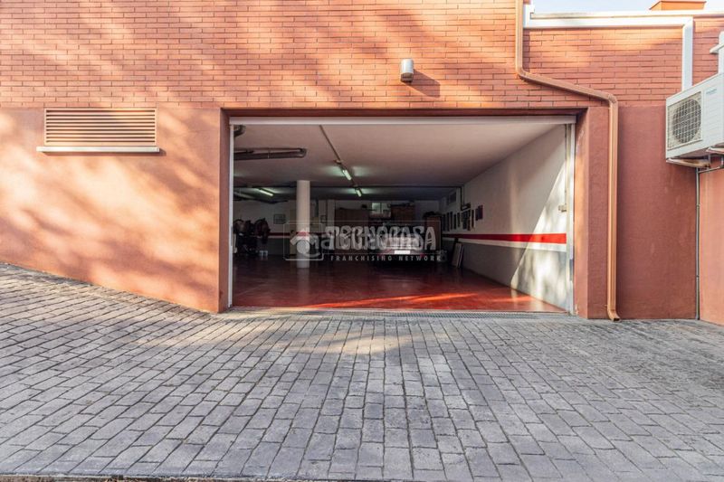 Foto 77fd5342-f4a6-4c3e-ab0f-1a6c71033a8b. Casa amb calefacció aparcament a Mira-sol Sant Cugat del Vallès