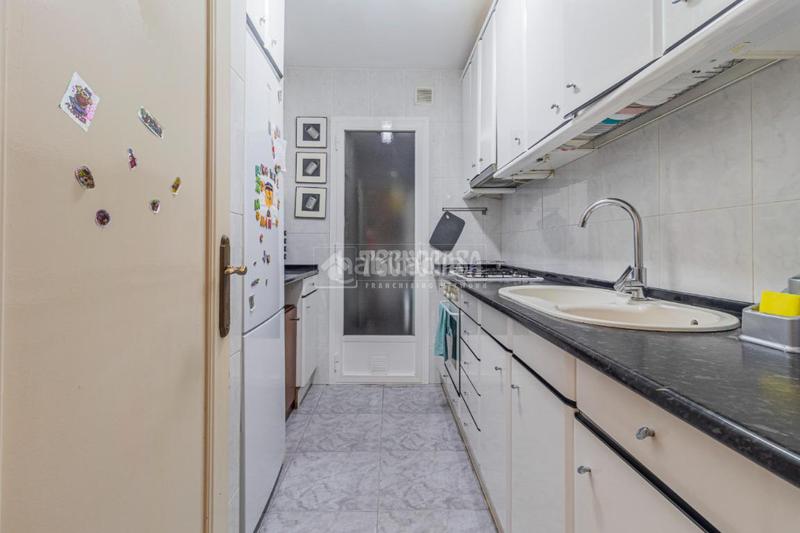 Foto 38403297-eea9-4dfb-a27e-5a3d4abf5433. Pis amb calefacció a El Coll Sant Cugat del Vallès