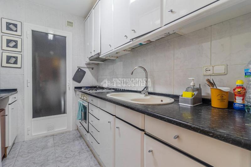 Foto 40587455-2e06-481d-920e-4fa517005c70. Pis amb calefacció a El Coll Sant Cugat del Vallès