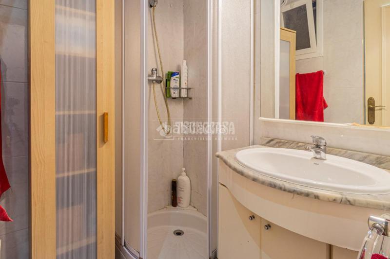 Foto d0aa8a90-1b3c-4c73-9958-d1ed94b505be. Pis amb calefacció a El Coll Sant Cugat del Vallès