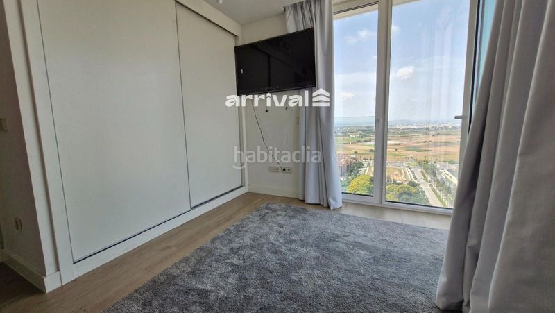 Foto 0b3a623a-6c95-495e-a08b-3451c68535aa. Rent flat with heating parking pool in Sant Pau Valencia
