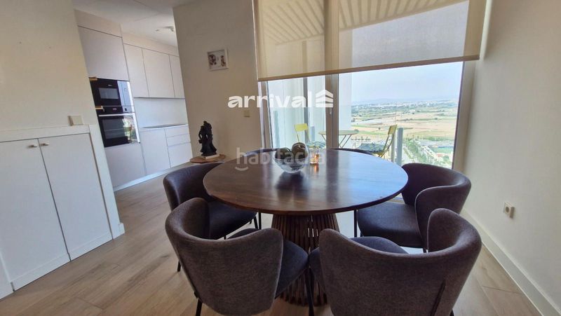 Foto 3dc661db-b8e0-4f53-9072-8981e0f03f22. Rent flat with heating parking pool in Sant Pau Valencia