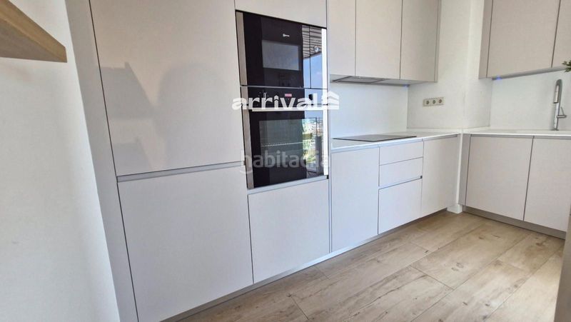 Foto d11740d6-49ea-409f-8dfa-5f0ad38a7b18. Rent flat with heating parking pool in Sant Pau Valencia