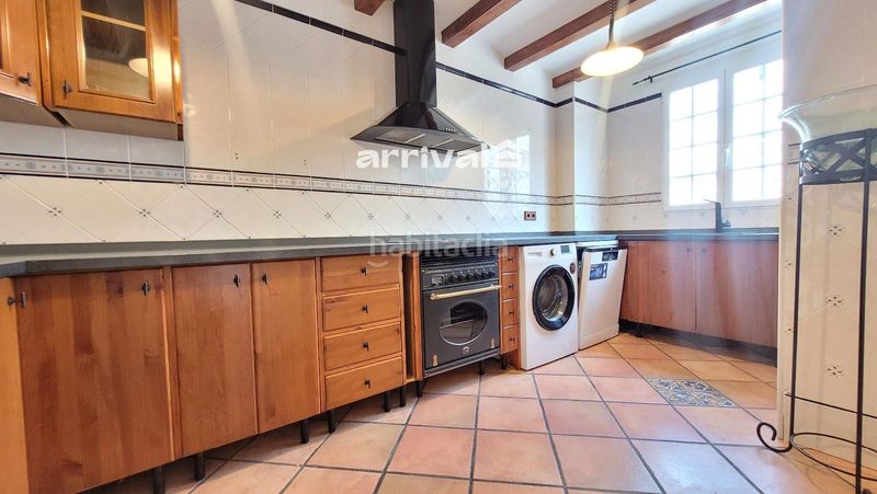 Foto ef040dee-436e-4574-aad4-f892e04c3b9f. Rent flat in La Petxina Valencia