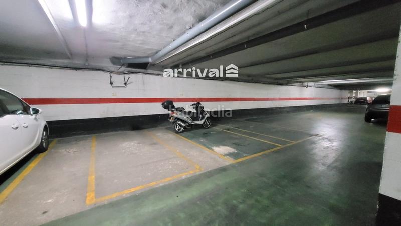 Foto ec86f7b3-3364-4f81-ae14-e3b6b42bca1c. Posto auto in La Creu del Grau Valencia