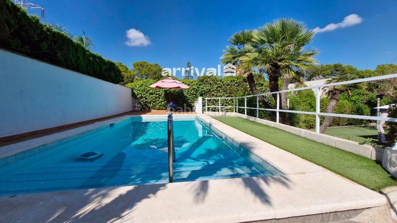 Foto 4340850c-b828-4bcc-bf7e-f13ebba5e019. Chalet mit pool in La Cañada Paterna