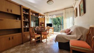 Pis  Mirambell. Piso en venta con ascensor y balcón junto al jardín de ayora