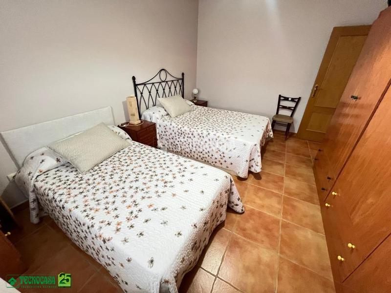 Foto ad417b91-c67d-43d3-a1e1-850b5b213864. Masia amb aparcament a Fernancaballero