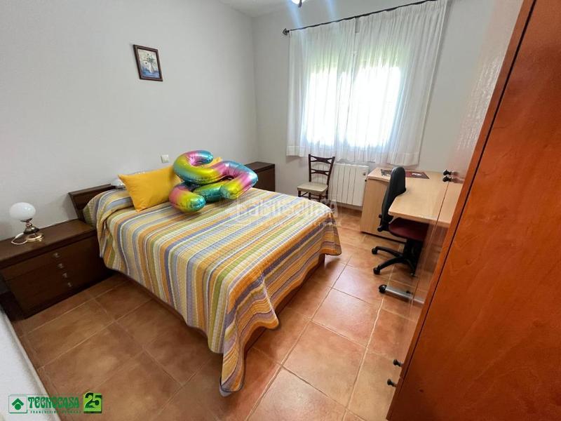 Foto e3b0d6a9-a290-4327-9878-53ce5610984c. Masia amb aparcament a Fernancaballero