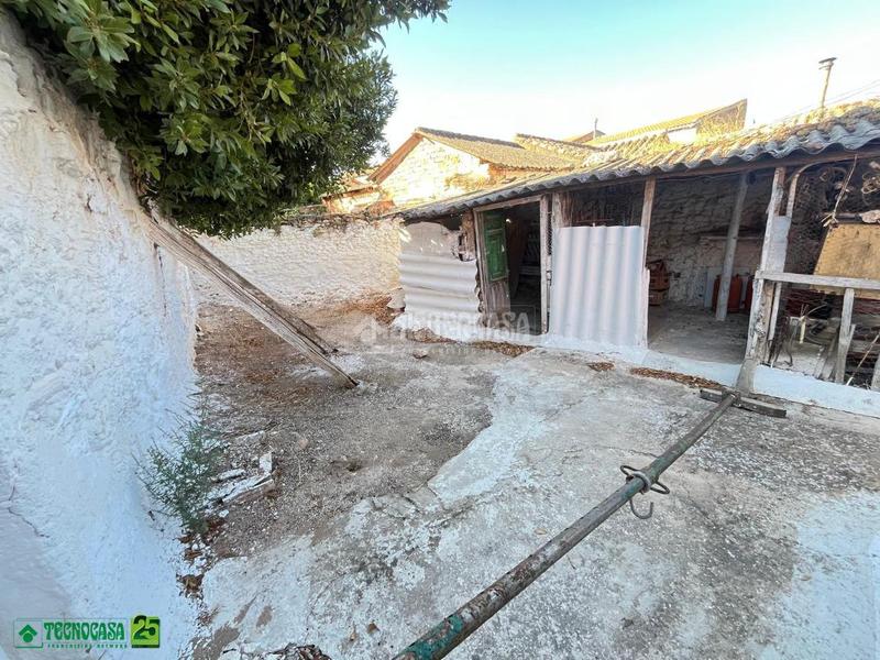 Foto 0d1d1e9d-46c5-4ad8-82b2-31abcb22a5ac. Casa aparellada a Pozuelo de Calatrava