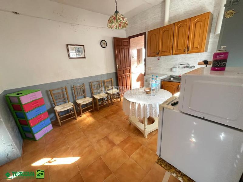 Foto bfde4190-117c-4f05-87c2-d76aa72d57f1. Casa aparellada a Pozuelo de Calatrava