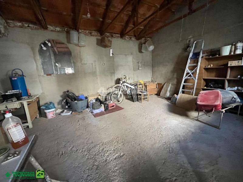 Foto fc0f0974-3de0-4b55-a3ee-3d6de3eec2e6. Casa aparellada a Pozuelo de Calatrava