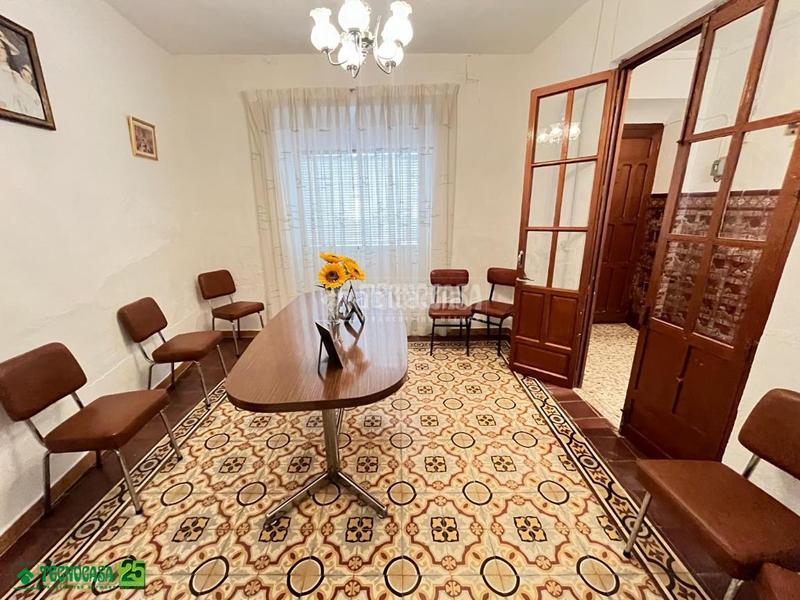 Foto ff96fe98-ddab-41e1-8bd8-54284aacb6bc. Casa aparellada a Pozuelo de Calatrava