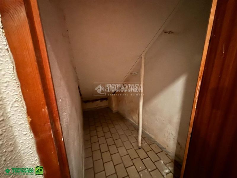 Foto 65b3e723-2f6e-4eef-9056-a7c443019785. Casa aparellada amb calefacció a Almagro