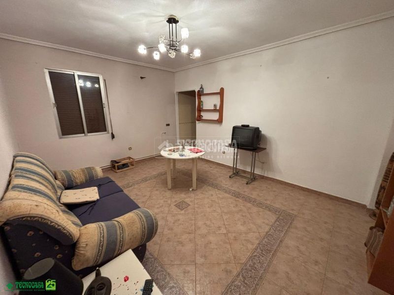 Foto 96bc2473-20a5-472c-95c8-383633d1497e. Casa aparellada amb calefacció a Almagro