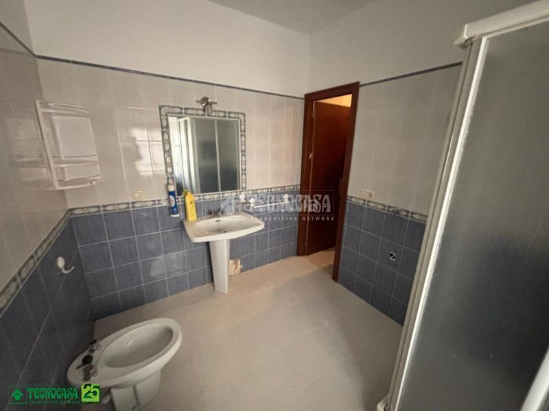 Foto a54a9d8b-d49a-4930-b1ce-8063021719b4. Casa aparellada amb calefacció a Almagro