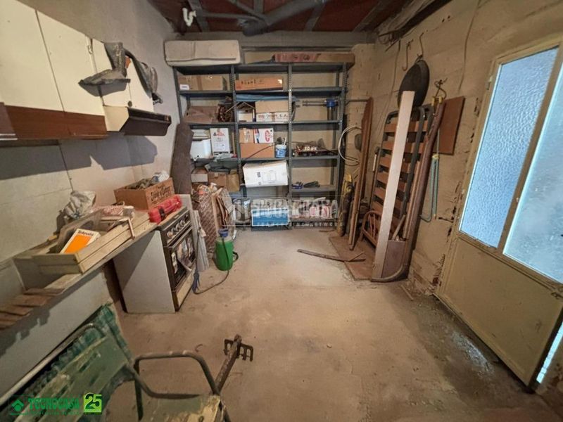 Foto ebafabad-f20a-48bf-8c0d-5102a6b58ff7. Casa aparellada amb calefacció a Almagro