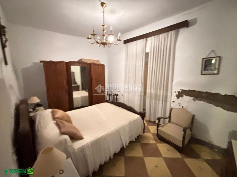 Foto 56410625-0143-4857-ab42-34828164dc54. Casa aparellada amb calefacció aparcament a Almagro