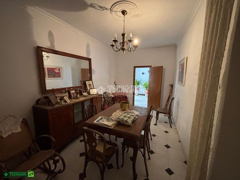 Foto 8aaef42d-62f6-42e6-b1ea-0229949beda0. Casa aparellada amb calefacció aparcament a Almagro