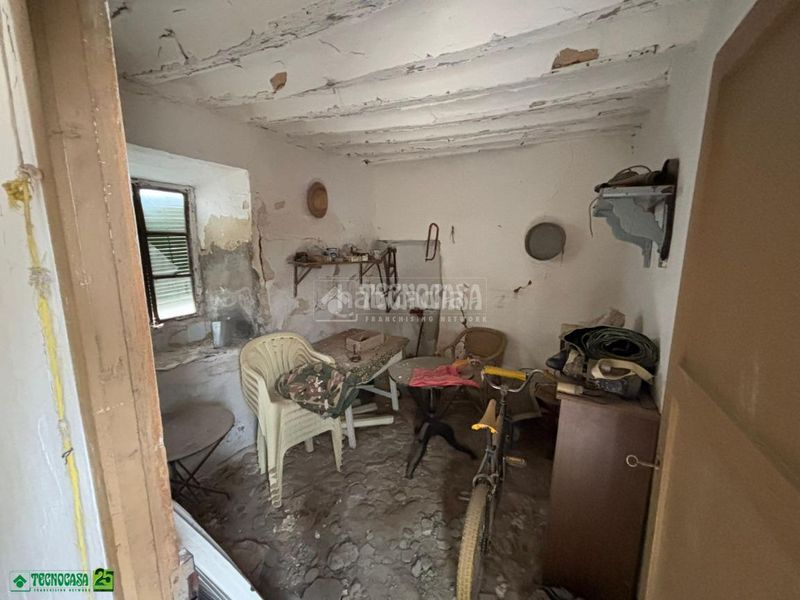 Foto a4b957eb-0dd5-4dcc-9e0b-f7198f85c332. Casa aparellada amb calefacció aparcament a Almagro