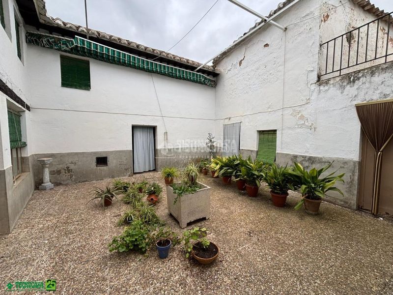 Foto ae1941fa-dd7b-412c-bc1f-f5c1ddf05cc1. Casa aparellada amb calefacció aparcament a Almagro