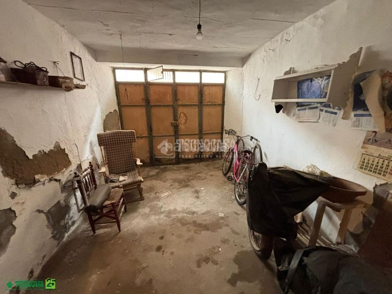 Foto cd19a971-fc0a-471e-ba65-f603374ef30b. Casa aparellada amb calefacció aparcament a Almagro