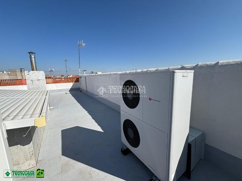 Foto 3f2a0caa-dda2-4e0a-a0be-ab3145d7a05e. Casa aparellada a Bolaños de Calatrava