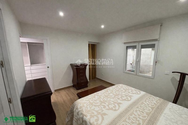 Foto 454f0dba-b9a7-4262-8393-82e0f9fa7e80. Casa aparellada a Bolaños de Calatrava