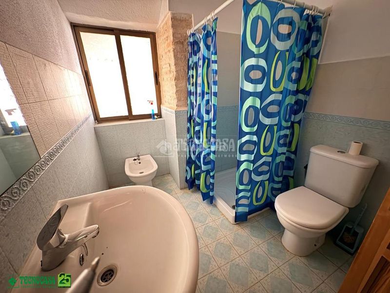 Foto 239fea7a-022f-4fee-b6df-b7be7e21abcf. Casa aparellada a Almagro