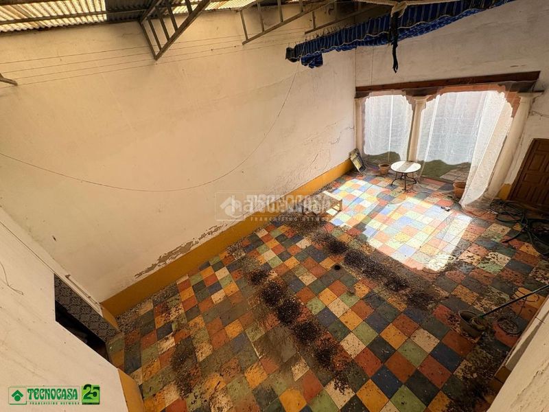 Foto 367ff049-036a-46ba-a880-25f226ff7148. Casa aparellada a Almagro