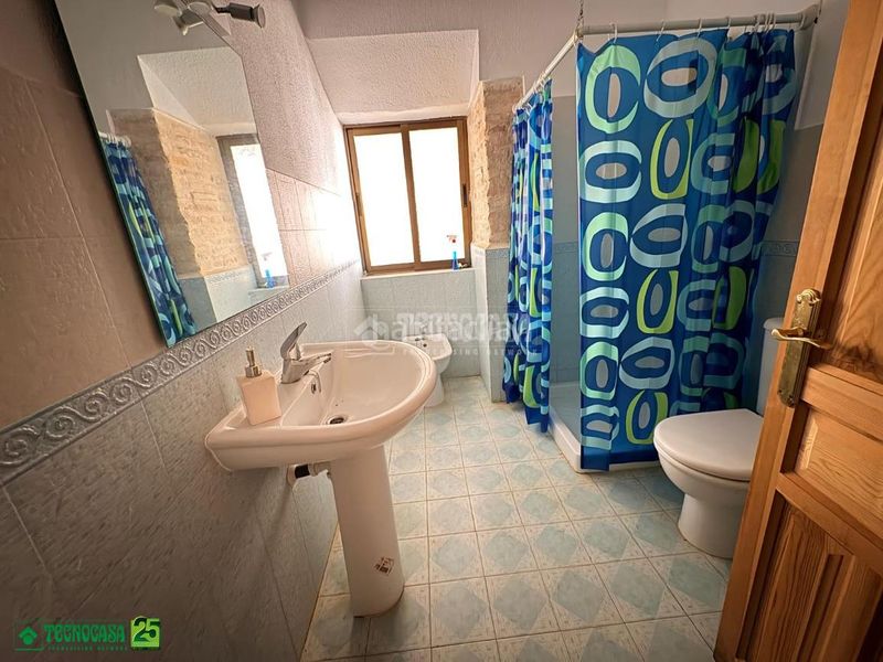 Foto 6adc697a-09e7-49e3-be66-f0ce83d8c85a. Casa aparellada a Almagro
