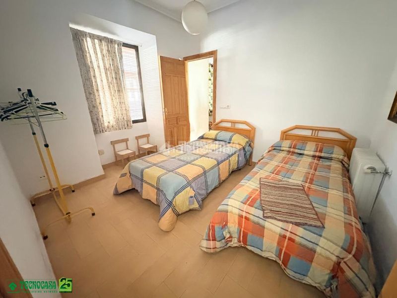Foto 9a551bdd-400e-42b0-9439-9a84e29e33f2. Casa aparellada a Almagro