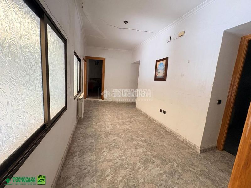Foto bd5ac627-99d6-44c5-a8a6-d48be989f39c. Casa aparellada a Almagro