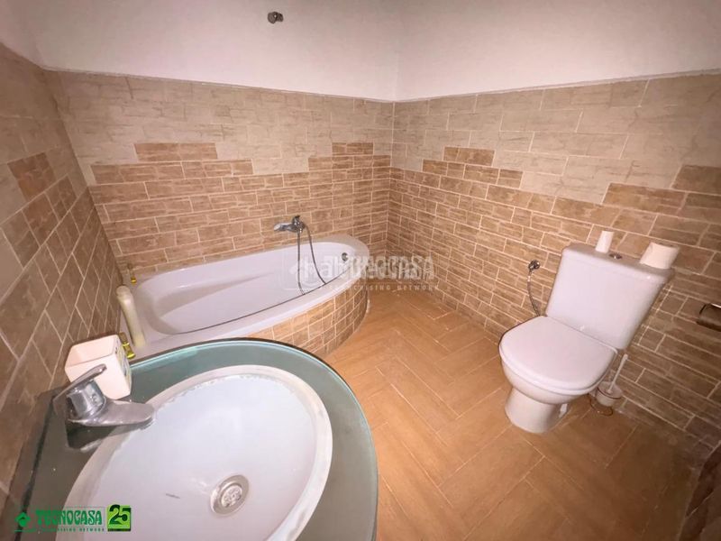 Foto bf124b03-754d-440b-b352-22be52db70e7. Casa aparellada a Almagro
