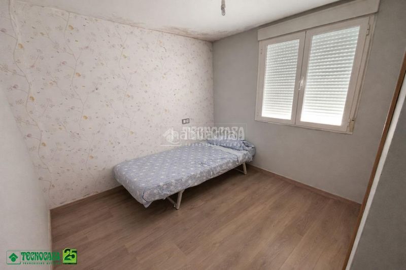 Foto 15961ee9-d94d-41e6-a3ca-1cdfd2212b64. Pis amb calefacció aparcament piscina a Bolaños de Calatrava