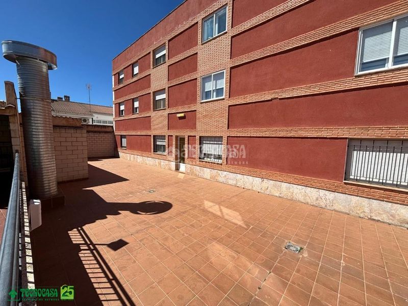 Foto 26829e7e-0c9f-43dc-a5ea-9ae85de369fb. Pis amb calefacció aparcament piscina a Bolaños de Calatrava