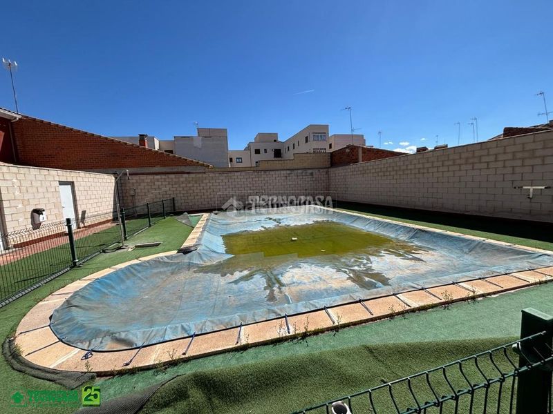 Foto 8b714313-fcdc-47bd-8e67-0442365b9c95. Pis amb calefacció aparcament piscina a Bolaños de Calatrava