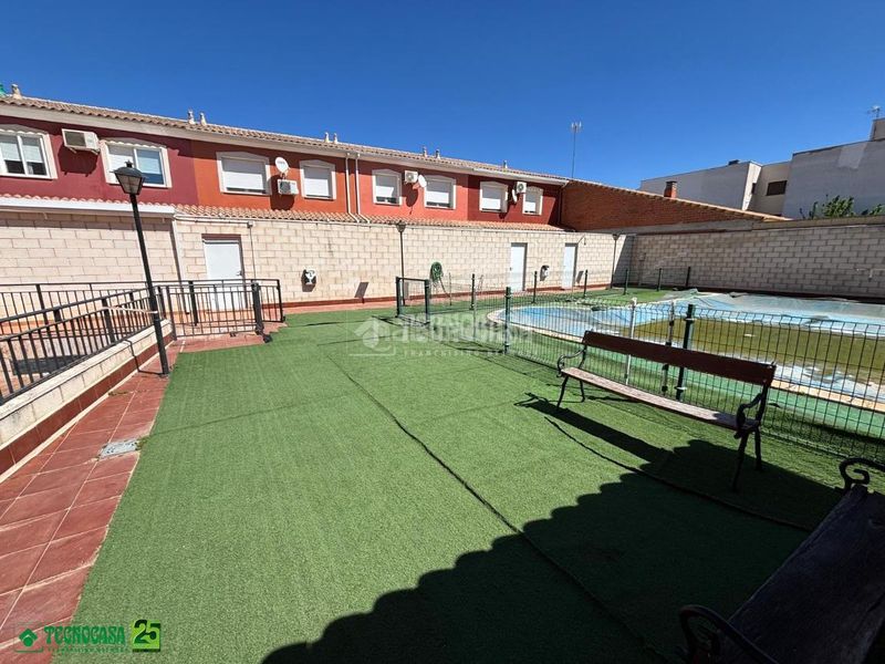 Foto 9905e064-3a30-4c2f-b00f-1a68e634a44c. Pis amb calefacció aparcament piscina a Bolaños de Calatrava