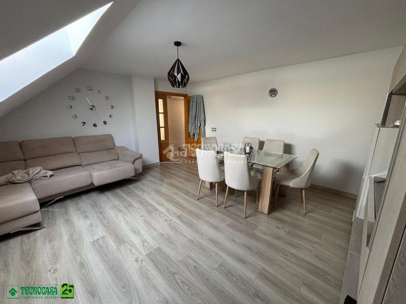 Foto a8b97ad0-b56d-463b-840f-6d02e6722ec0. Pis amb calefacció aparcament piscina a Bolaños de Calatrava