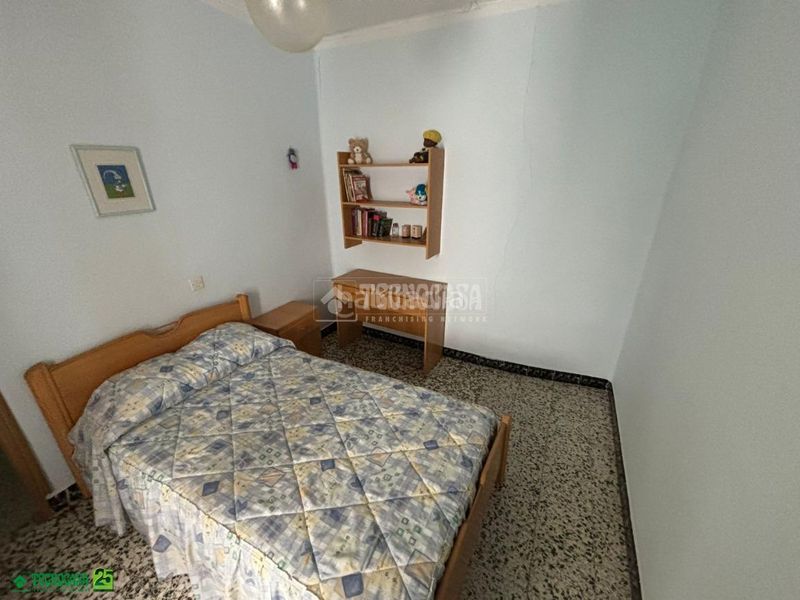 Foto 1c0a9c7d-6534-4c41-935e-5927eeba6e4b. Casa aparellada a Almagro