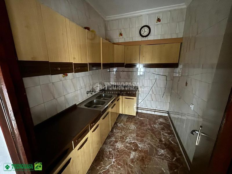 Foto 445d5f70-d987-4f0b-9f81-1795cef43d6a. Casa aparellada a Almagro