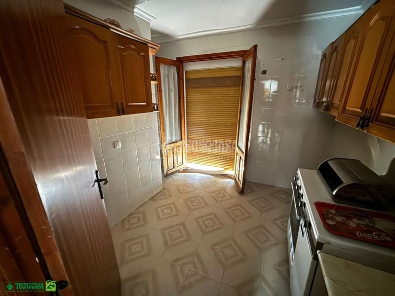Foto 727f749a-6c70-41cf-804f-095ff37daa4d. Casa aparellada a Almagro