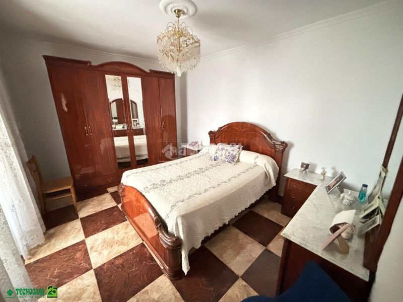 Foto a5e4f2c5-01bf-437c-9761-aa95557ad68c. Casa aparellada a Almagro