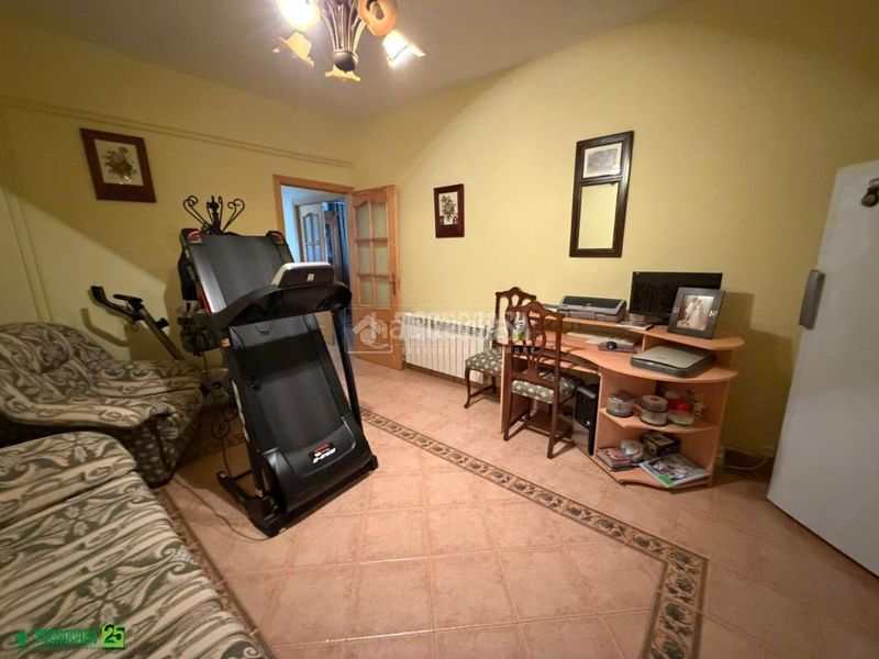 Foto 46e7d101-2331-4ec3-855f-231a741929e1. Casa amb calefacció a Almagro